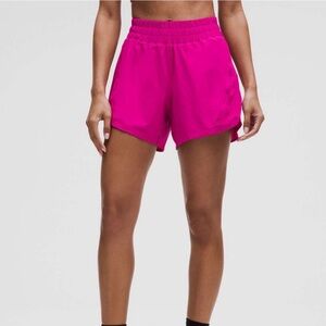 NWT lululemon Ripened Raspberry Track That 5” Size 6